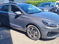 gebraucht Hyundai i30 Kombi Smart SW DCT 1.5 MJ25*Navi*LED*Shzg*PDCv&h*Cam*16