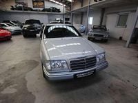Gebraucht Mercedes E200 136 PS (100 kW) 1996 Silber Coupé
