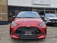 Gebraucht Toyota Yaris Hybrid Sport 131 PS (96 kW) 2024 Rot Limousine