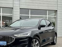 Gebraucht Ford Focus Titanium 125 PS (91 kW) 2023 Schwarz Limousine