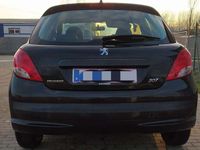 gebraucht Peugeot 207 Husky 1,4 16V VTi 100