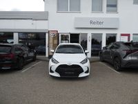 Neu Toyota Yaris Hybrid Active 92 PS (67 kW) 2025 Kleinwagen