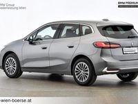 Gebraucht BMW 218 Efficient Dynamics 150 PS (110 kW) 2025 Grau Van / Kleinbus