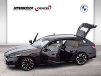 Gebraucht BMW 550 M Sport 313 PS (230 kW) 2025 Schwarz Kombi