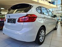 gebraucht BMW 216 Active Tourer d Aut. Navi/Lichtpaket/Parkassistent