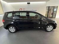 Gebraucht VW Touran 122 PS (89 kW) 2023 Schwarz Van / Kleinbus