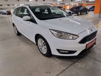 gebraucht Ford Focus Traveller 1,5 TDCi Trend PowerShift AHK *FINANZ...