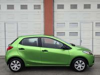 Gebraucht Mazda 2 75 PS (55 kW) 2009 Grün Kleinwagen