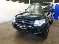 Gebraucht Mitsubishi Pajero Inform 200 PS (147 kW) 2014 Grün SUV
