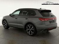 gebraucht VW Touareg 3.0 TDI 210 kW 4Motion R-Line V6 4M Black AHK...