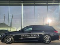 Gebraucht Mercedes C200 163 PS (119 kW) 2024 Schwarz Kombi