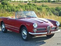 Gebraucht Alfa Romeo 2000 115 PS (84 kW) 1960 Rot Cabrio