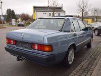 gebraucht Mercedes 190 2,0 *Stoff Karo blau* Schiebedach*