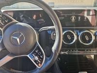 Gebraucht Mercedes 180 114 PS (83 kW) 2017 Grau Limousine