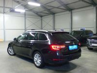 gebraucht Skoda Superb Kombi 20 TDI SCR 4x4 Sportline DSG LED NAVI VOLL