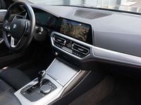 gebraucht BMW 318 318 d 48 V Touring Aut. ACC, Laser, Panorama, Sp...