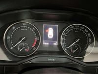 gebraucht Skoda Superb SuperbKombi 2,0 TDI 4x4 Style Style