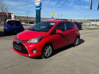 Gebraucht Toyota Yaris Active 101 PS (74 kW) 2016 Rot Limousine