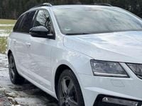 Gebraucht Skoda Octavia RS 184 PS (135 kW) 2017 Weiß Kombi