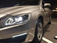 Gebraucht Volvo V60 150 PS (110 kW) 2015 Beige Kombi
