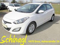 Gebraucht Hyundai i30 99 PS (72 kW) 2013 Weiß Limousine