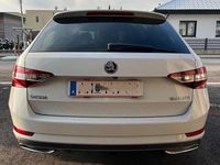 gebraucht Skoda Superb Superb Kombi 2,0 TDI Sportline DSG Sportline