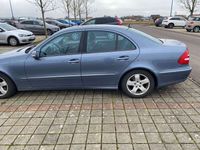 gebraucht Mercedes E220 Avantgarde CDI Aut.