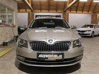Gebraucht Skoda Superb Elegance 170 PS (125 kW) 2013 Grau Kombi