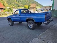 Gebraucht Toyota HiLux 67 PS (49 kW) 1981 Blau Abholung
