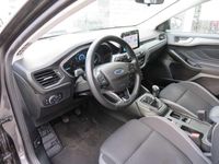 Gebraucht Ford Focus Cool & Connect 120 PS (88 kW) 2022 Grau Limousine