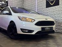 gebraucht Ford Focus 1.5 TDCI/SHZ/PDC/Navi/Klimaaut./ Ab 124 Euro/Monat