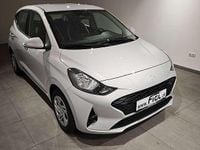 Neu Hyundai i10 63 PS (46 kW) 2025 Grau Kleinwagen