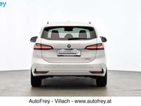 Gebraucht BMW 218 Efficient Dynamics 150 PS (110 kW) 2024 Weiß Kombi