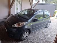 Gebraucht Peugeot 107 68 PS (50 kW) 2012 Grau Kleinwagen