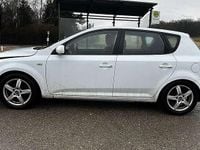 Gebraucht Kia Ceed 90 PS (66 kW) 2012 Grau Kleinwagen
