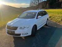 gebraucht Skoda Superb Combi Elegance 2,0 TDI CR DPF