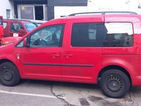 Gebraucht VW Caddy Family 105 PS (77 kW) 2011 Rot Van / Kleinbus