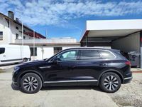 gebraucht VW Touareg 4Motion V6 TDI SCR Elegance Standh. Panorama uvm