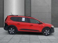 Neu Dacia Jogger Expression 141 PS (103 kW) 2025 Rot Van / Kleinbus
