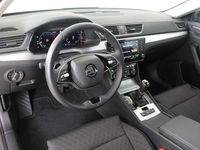 Gebraucht Skoda Superb Ambition 150 PS (110 kW) 2023 Mittelgrau  metallic Kombi