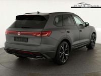 gebraucht VW Touareg 3.0 TDI 210 kW 4Motion R-Line V6 4M Black AHK...