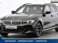 Gebraucht BMW 330e Efficient Dynamics 292 PS (214 kW) 2025 Saphirschwarz