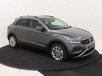 gebraucht VW T-Roc 1.0 TSI 110 hp 81 kW (110 PS) Schaltgetriebe ...