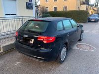 gebraucht Audi A3 Sportback A3 Ambiente 1,6 TDI DPF Ambiente