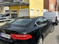 gebraucht Jaguar XE 20d Prestige Aut.