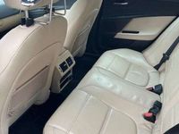 gebraucht Jaguar XE 20d Prestige Aut.