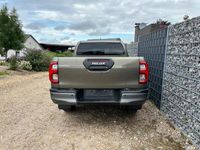 gebraucht Toyota HiLux 2.8 D-4D 4WD AT Invincible L ager