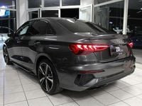 gebraucht Audi A3 40 TDI quattro S line S-tronic // Sonderfarbe //