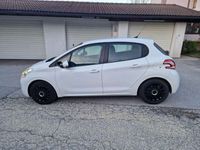 gebraucht Peugeot 208 Allure 1,2 VTi 82