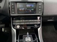 gebraucht Jaguar XE 20d R-Sport AWD Aut.